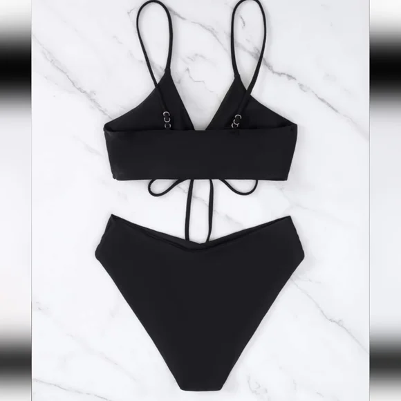 Drawstring Front Bikini set size large - Picture 2 of 2